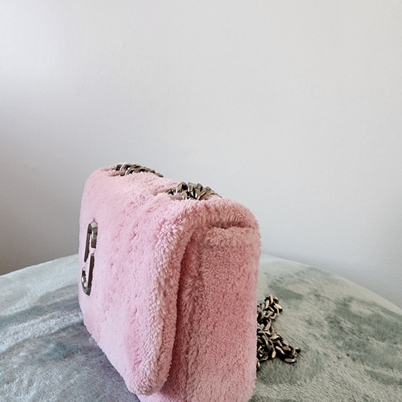 Marc Jacobs Pink Crossbody Bag with Chain Strap - Picture 5 of 13